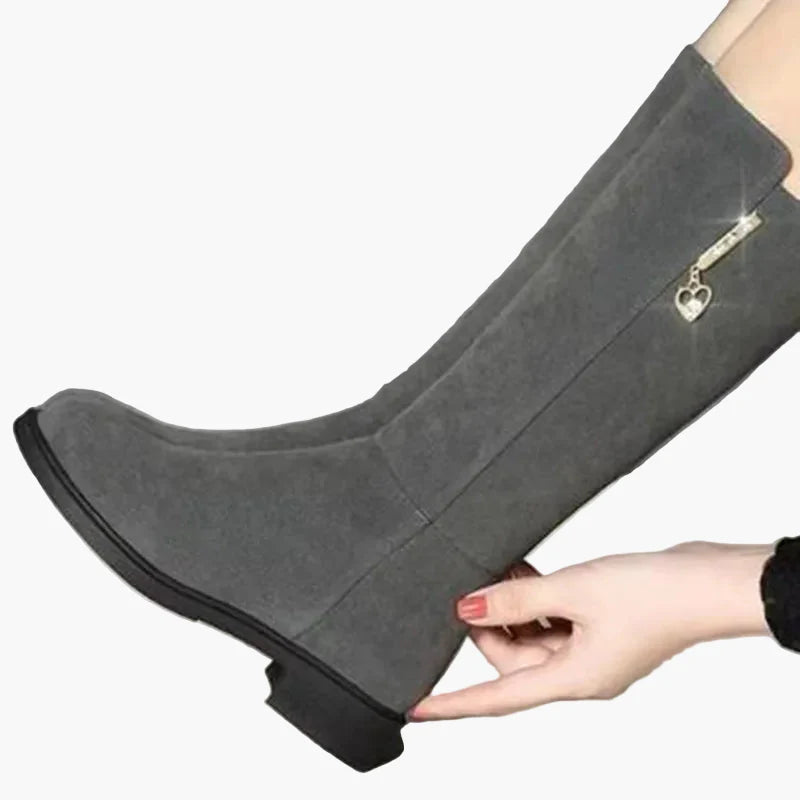 Women's boots with heart zipper, fashionable and versatile for autumn and winter