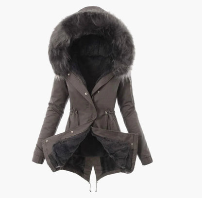 Women's winter coat with hood and faux fur – fashionable parka for cold days