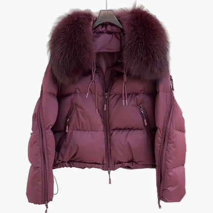 Women's winter quilted jacket with hood and luxurious fur collar, fashionable and warm for everyday and leisure use