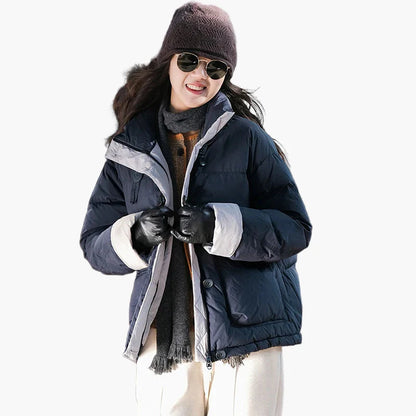 Women's winter quilted jacket with hood, fashionably loose, ideal for everyday and outdoor use