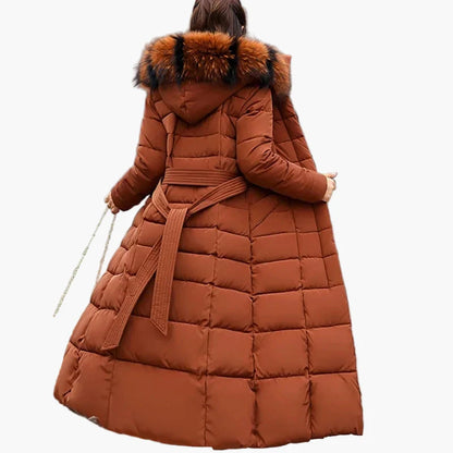 Women's winter quilted coat with hood and fur collar – elegant long parka for everyday & outdoor