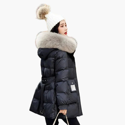 Women's winter quilted coat with hood and fur collar – elegant city look for cold days