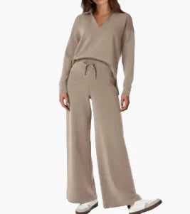 Damen Freizeit-Set mit weitem Bein und V-Ausschnitt – Bequemes Loungewear-Outfit für Alltag & Reisen