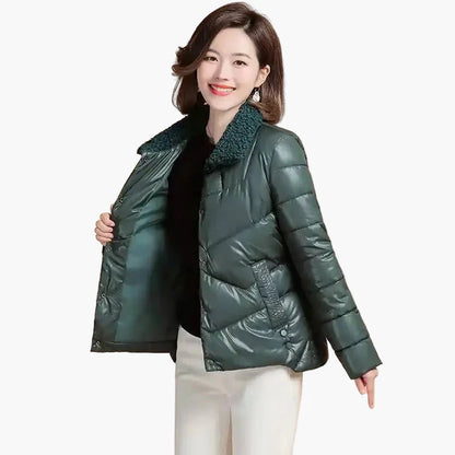 Women's winter quilted jacket with fashionable collar – elegant outdoor jacket for cold days