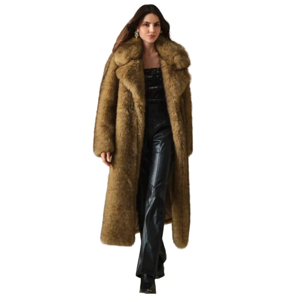 Women's maximalist oversized faux fur coat for luxurious winter look – fashionable statement coat for cold days
