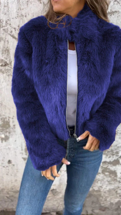 Charlotte – Plüschjacke mit Stehkragen und Reißverschluss