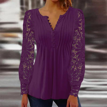 Sandra – Elegantes T-Shirt mit Spitzenärmeln und Falten in solidem Farbton