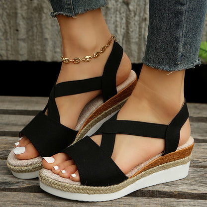 Audrey – Cross-Strap Plateau-Sandalen mit Hanf-Absatz