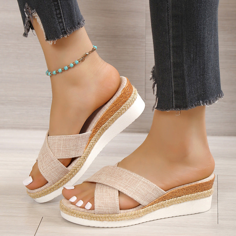 Joanne – Sommerliche Damen Sandalen mit Hanf Wedge und Plattform