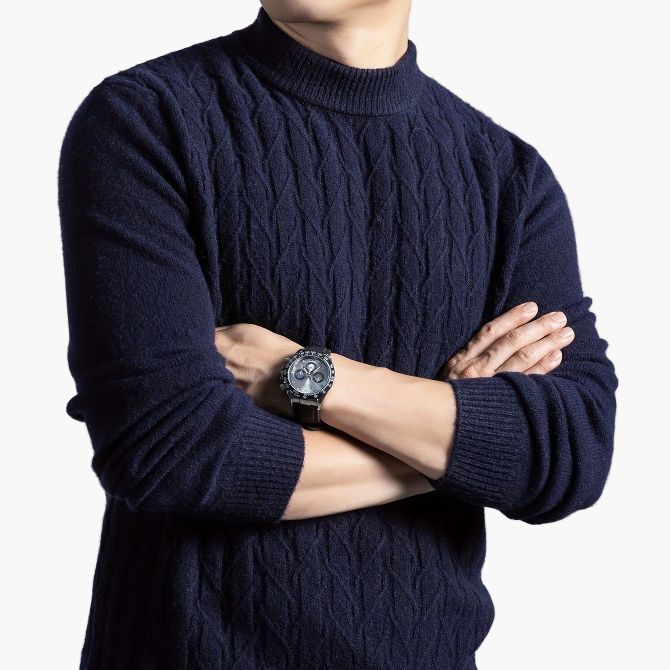 Herren Pullover mit Zopfmuster – Modernes, lässiges Strickdesign für Alltag und Büro