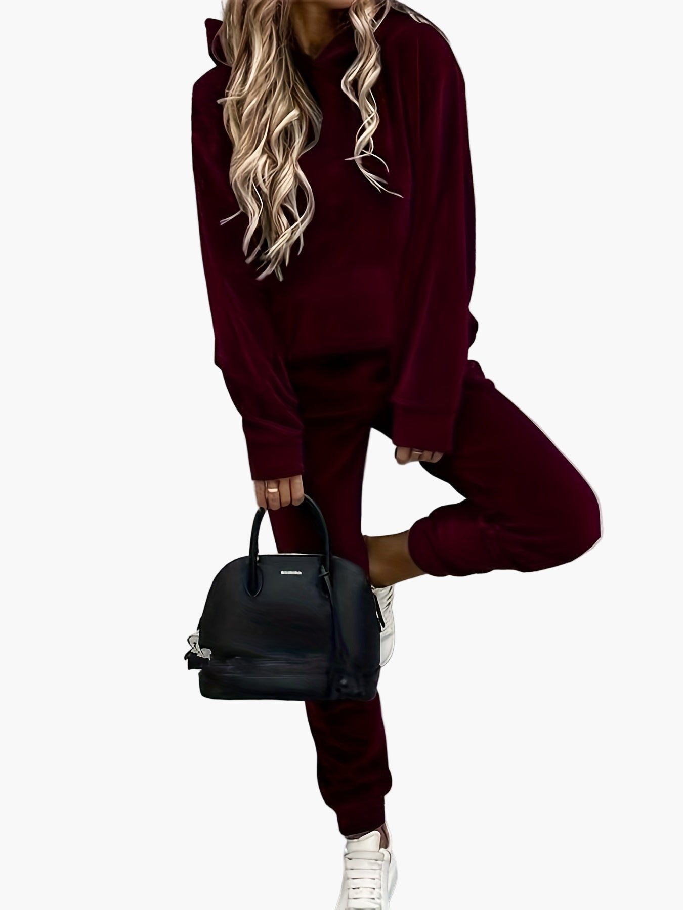 Women's casual tracksuit set with hoodie and jogging pants – Casual street style for everyday and travel