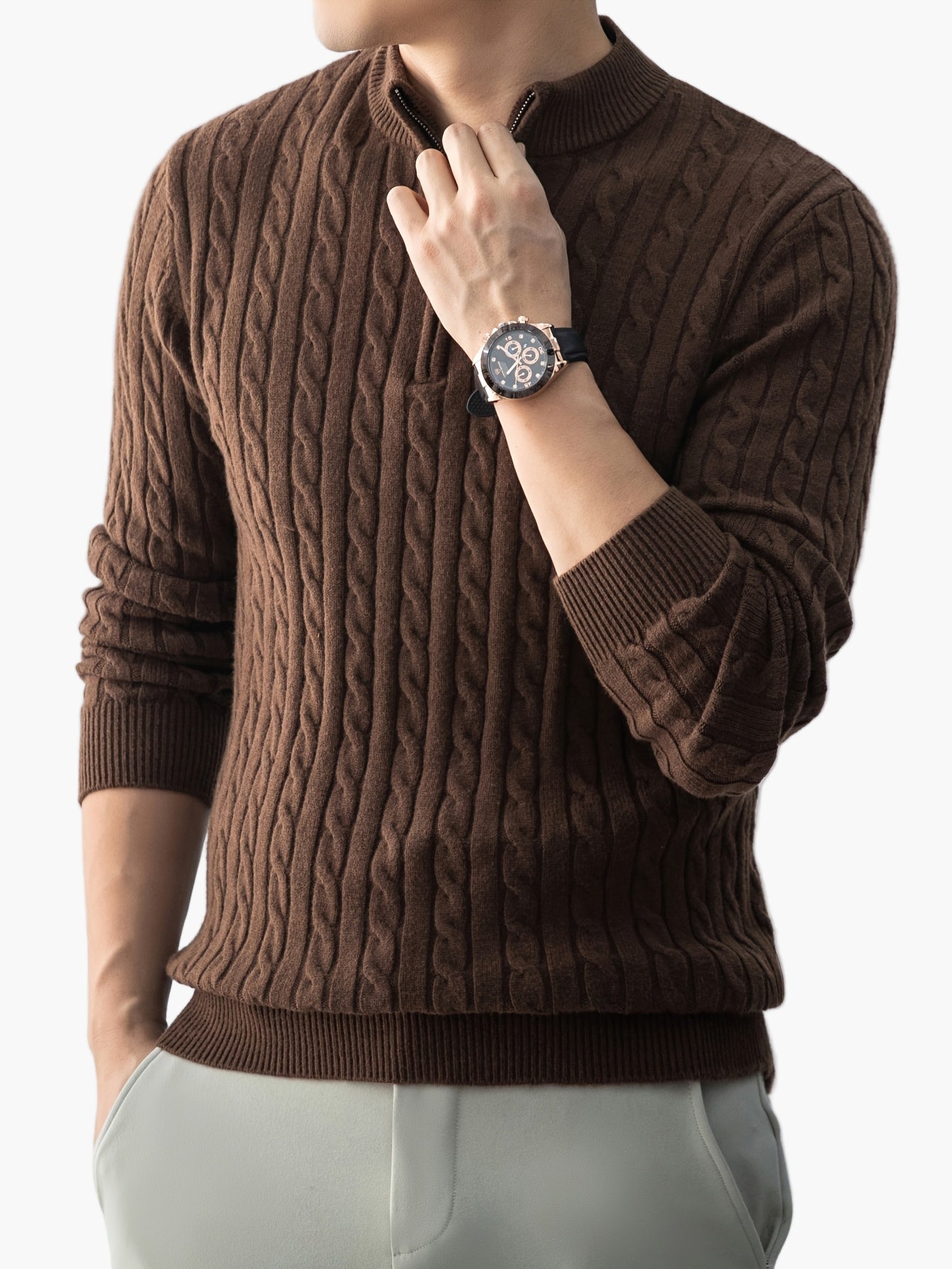Men's knitted sweater with cable pattern and stand-up collar – fashionable casual style for autumn and winter
