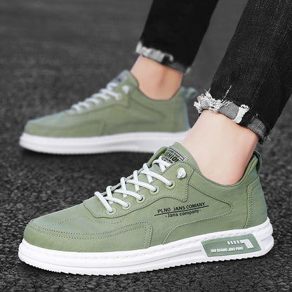 William – Schnür-Sneaker mit Buchstaben-Print und Plattform