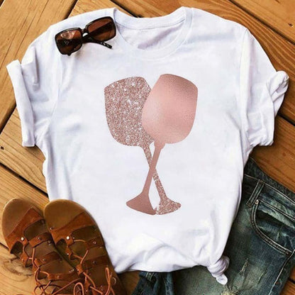 Lisa – Kawaii Kurzarmshirt mit Roségold-Weinglas