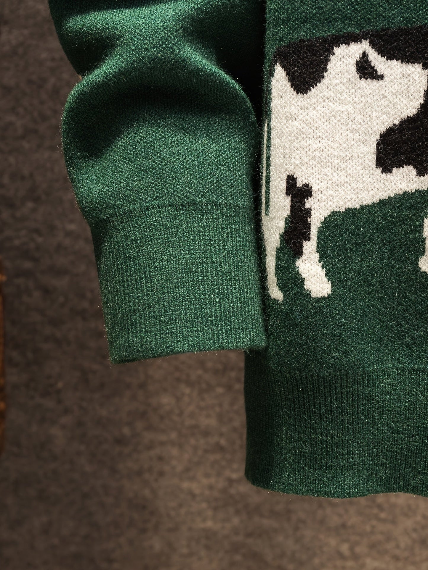 Men's Sweater with Landscape and Cow Motif – Casual Knit Sweater for Autumn and Winter