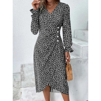 Abigail – Asymmetrisches Kleid mit Puffärmeln