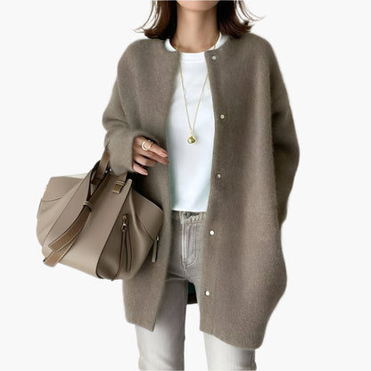 Damen Strickjacke im modernen Oversize-Look für Alltag und Büro