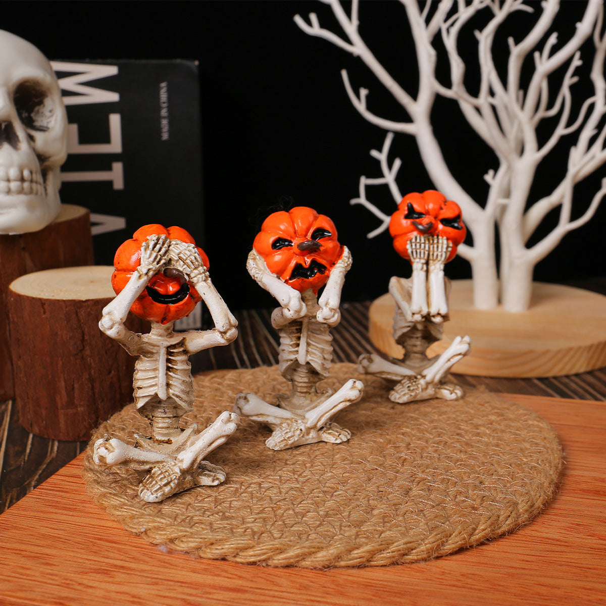 Halloween Decoration Set – Pumpkin Head Skeleton Figures 3-Piece Set for Spooky Party Atmosphere