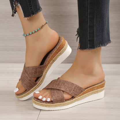 Joanne – Sommerliche Damen Sandalen mit Hanf Wedge und Plattform