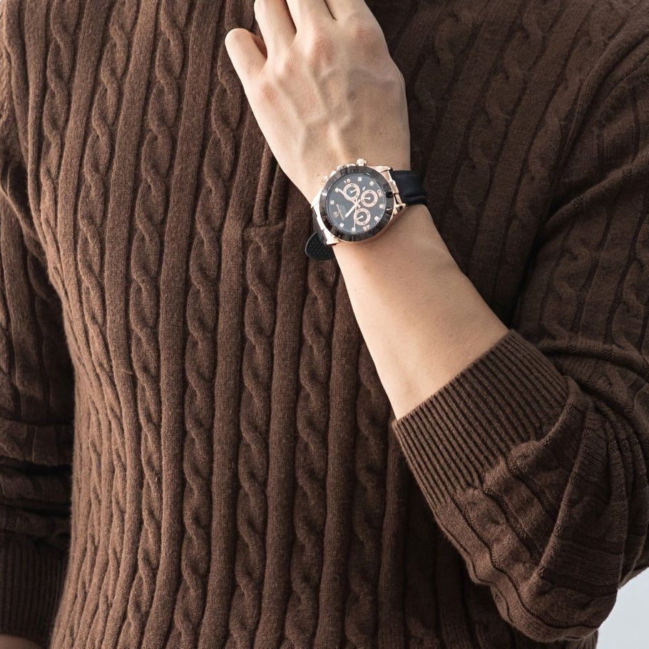 Men's knitted sweater with cable pattern and stand-up collar – fashionable casual style for autumn and winter