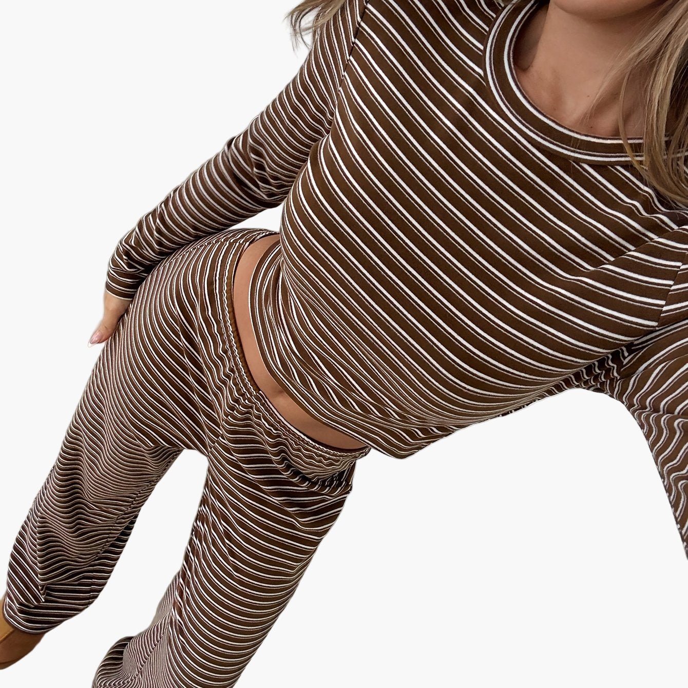 Women's lounge set with stripe pattern – comfortable casual suit with long-sleeve shirt and pants