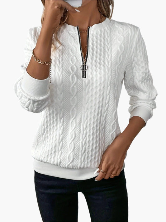 Women's knitted pullover with zipper – fashionable everyday sweater in cable knit pattern