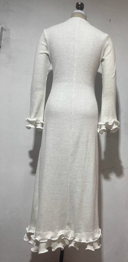 Zoe – Elegantes Langarmkleid mit Glockenärmeln