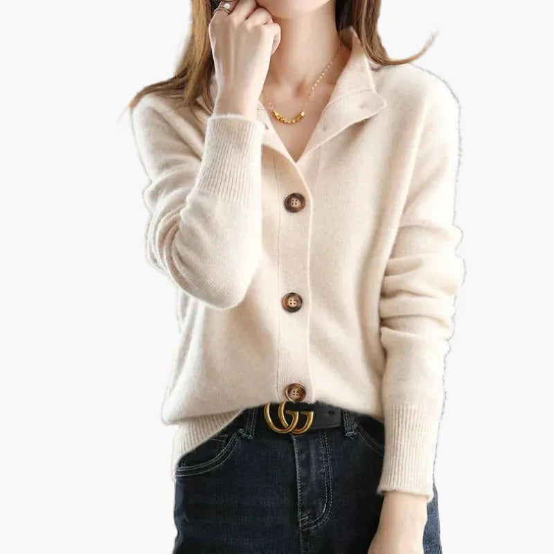 Women's knitted cardigan in modern style with button placket – versatile cardigan for everyday and office use